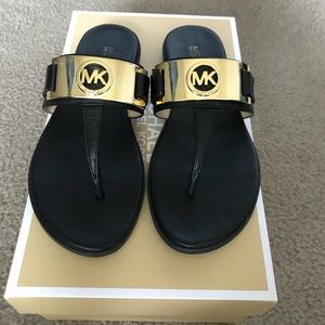Michael Kors Warren Thong Black Leather Sandals